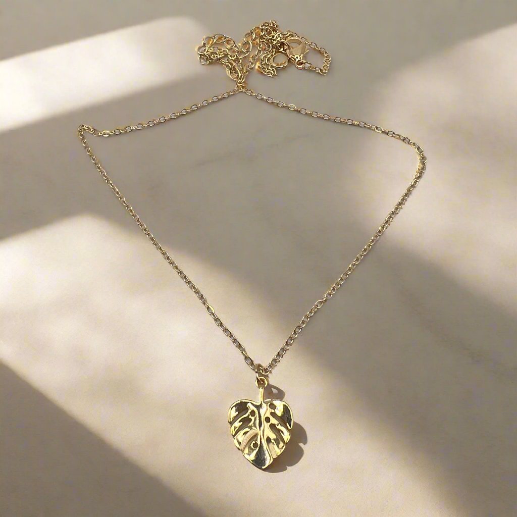 Monstera Necklace