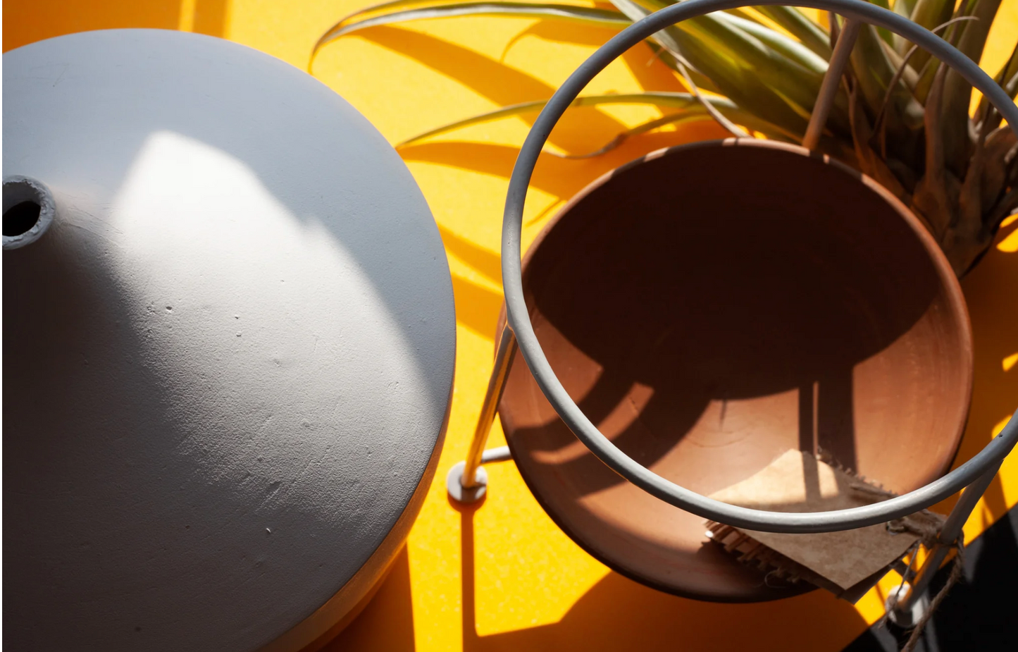 Ponder Pot - Oversized and Mini Sizes - Modern Terracotta