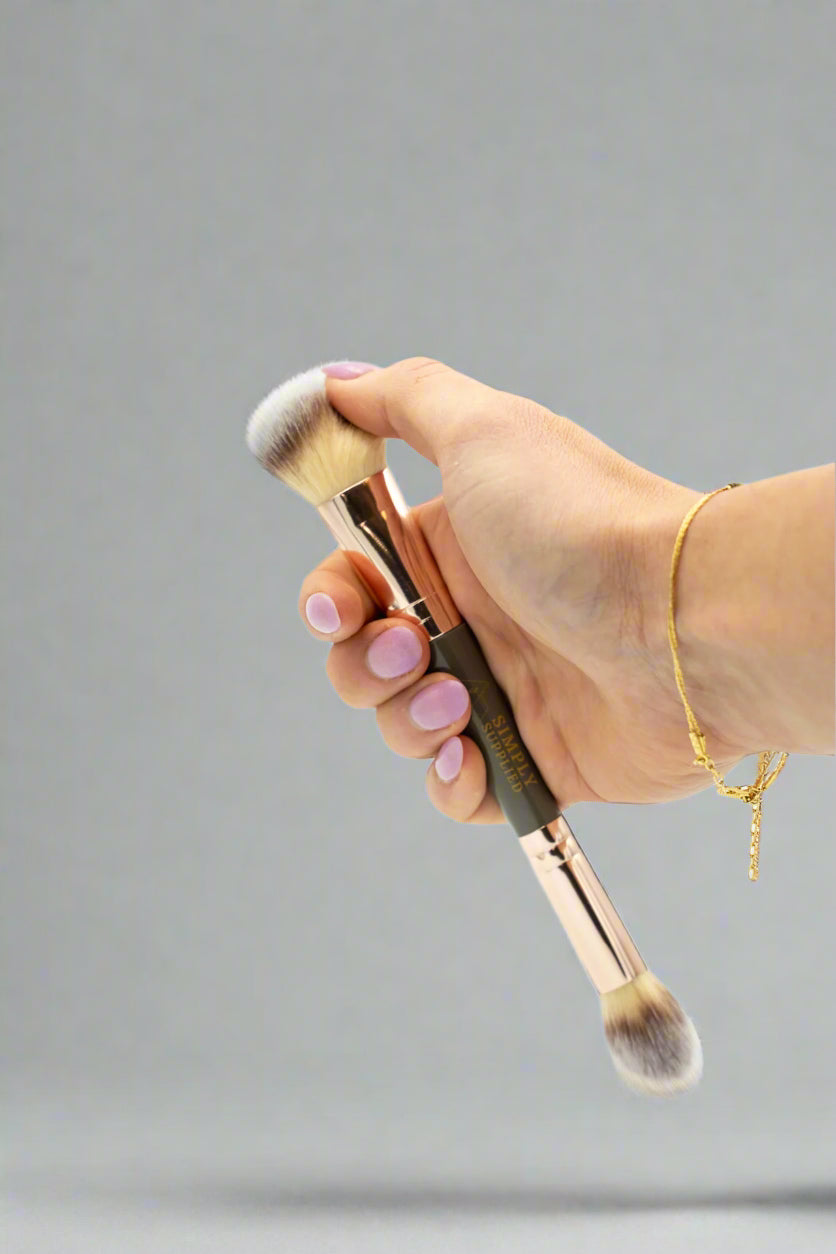 Retractable Kabuki Makeup Brush