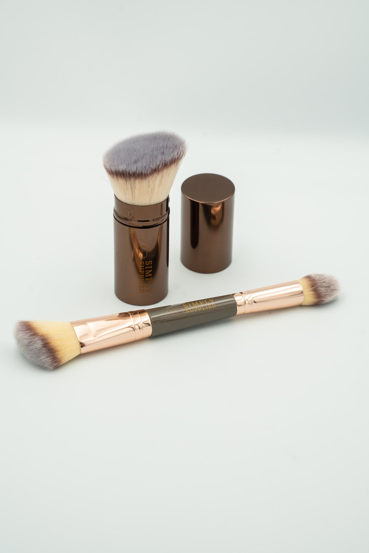 Retractable Kabuki Makeup Brush