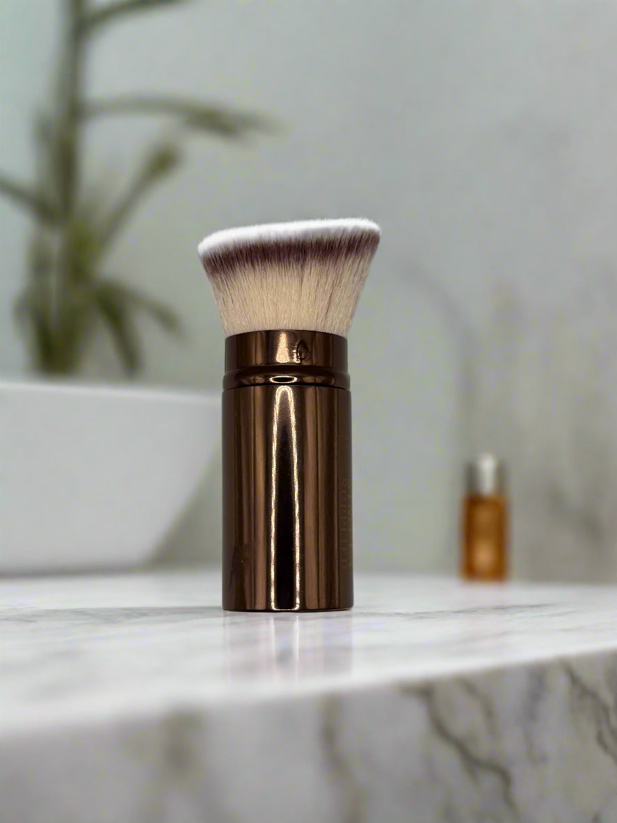 Retractable Kabuki Makeup Brush